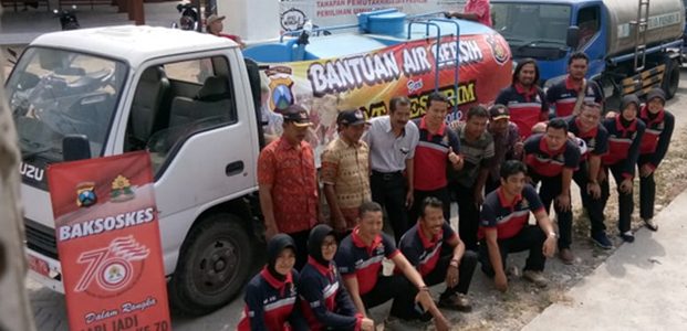 Kemarau Panjang, Polres Bojonegoro Bantu Warga dengan Air Bersih Kemarau Panjang, Polres Bojonegoro Bantu Warga dengan Air Bersih