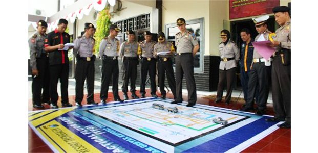 Polres Trenggalek Gelar Persiapan Pengamanan Tradisi ‘Kupatan’ Polres Trenggalek Gelar Persiapan Pengamanan Tradisi ‘Kupatan’
