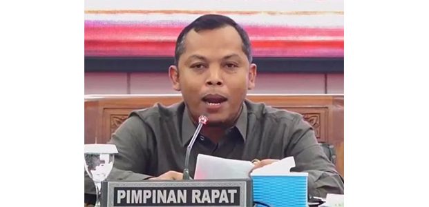 Tak Hafal Pancasila dan Videonya Viral, Ketua DPRD Lumajang Mundur Tak Hafal Pancasila dan Videonya Viral, Ketua DPRD Lumajang Mundur