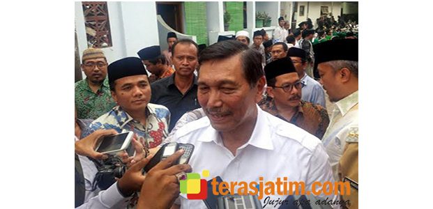 Menko Luhut, Minta Para Kyai di Jatim Awasi Dana Desa dan Peredaran Narkoba Menko Luhut, Minta Para Kyai di Jatim Awasi Dana Desa dan Peredaran Narkoba