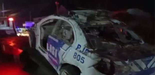 Bak Adegan Film, Aksi Kejar-kejaran Mobil Polisi dan Ertiga Pengangkut Rokok Ilegal di Suramadu Berakhir Tragis Bak Adegan Film, Aksi Kejar-kejaran Mobil Polisi dan Ertiga Pengangkut Rokok Ilegal di Suramadu Berakhir Tragis