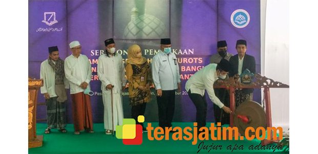 Bupati Ra Latif Buka Pameran Sejarah Syaikhona Kholil Bangkalan Bupati Ra Latif Buka Pameran Sejarah Syaikhona Kholil Bangkalan