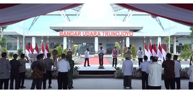 Kunjungi Sumenep, Presiden Resmikan Bandara Trunojoyo