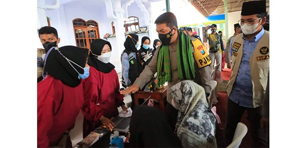 Kapolda Cek Pelaksanaan Vaksinasi di Ponpes Modung Bangkalan