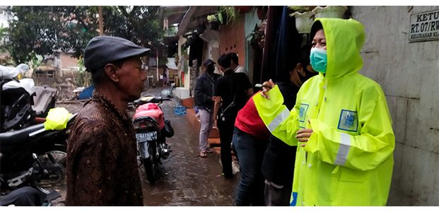Banyak Dokumen Warga Hanyut Terbawa Banjir, Polresta Malang Jemput Bola