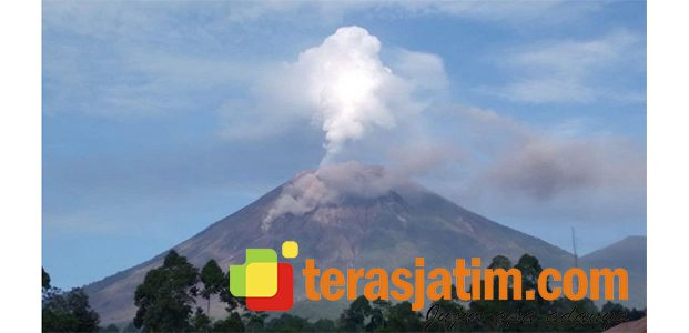 Semeru Naik ke Status Siaga, Aktivitas di Wilayah Tenggara Diminta Berhenti Semeru Naik ke Status Siaga, Aktivitas di Wilayah Tenggara Diminta Berhenti