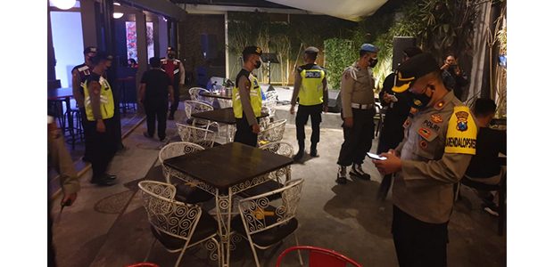 Langgar Aturan PPKM, 2 Tempat Hiburan Malam di Kota Malang Ditutup Paksa