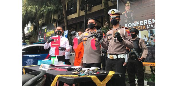 Takuti Korbannya, 2 Maling Motor di Kota Malang ini Gunakan Airsoft Gun Takuti Korbannya, 2 Maling Motor di Kota Malang ini Gunakan Airsoft Gun