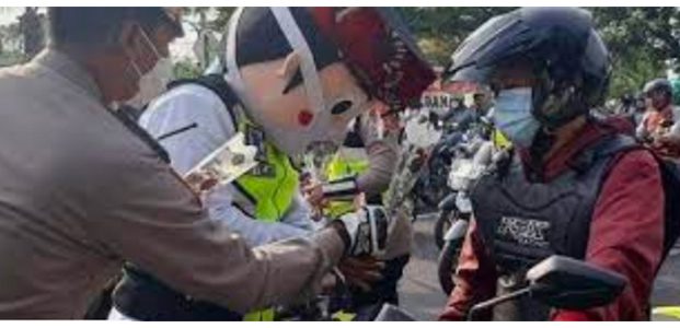 Hasil Operasi Zebra Semeru 2021 di Kota Malang, Kesadaran Masyarakat Soal Prokes Meningkat Hasil Operasi Zebra Semeru 2021 di Kota Malang, Kesadaran Masyarakat Soal Prokes Meningkat
