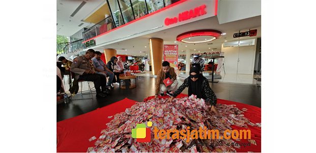 Pengundian Terakhir Program Kejutan Istimewa Berhadiah Total 1 Kg Emas Pengundian Terakhir Program Kejutan Istimewa Berhadiah Total 1 Kg Emas