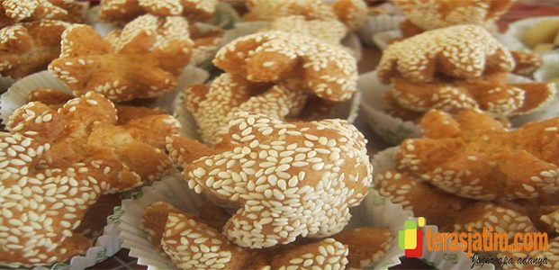 Onde-Onde Njeblos Khas Nganjuk Onde-Onde Njeblos Khas Nganjuk