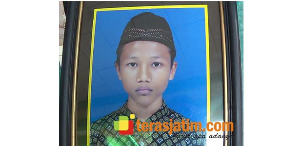 Tak Dibelikan Gadget, Pelajar di Blitar Nekad Minum Racun Pembasmi Ulat Tak Dibelikan Gadget, Pelajar di Blitar Nekad Minum Racun Pembasmi Ulat