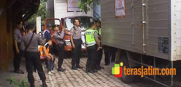 Polisi Akan Tembak di Tempat, Bagi Penjarah Surat Suara Pilkada Polisi Akan Tembak di Tempat, Bagi Penjarah Surat Suara Pilkada