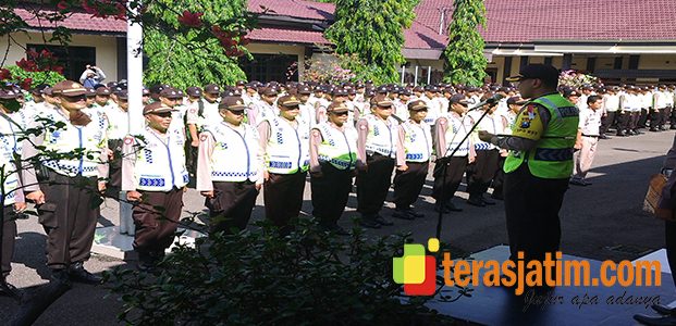 Polres Ponorogo Terjunkan 560 Personil untuk Amankan Pilkada Polres Ponorogo Terjunkan 560 Personil untuk Amankan Pilkada