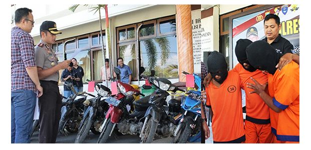 Sindikat Maling Motor di area Pelabuhan Ketapang Banyuwangi Dibekuk Sindikat Maling Motor di area Pelabuhan Ketapang Banyuwangi Dibekuk