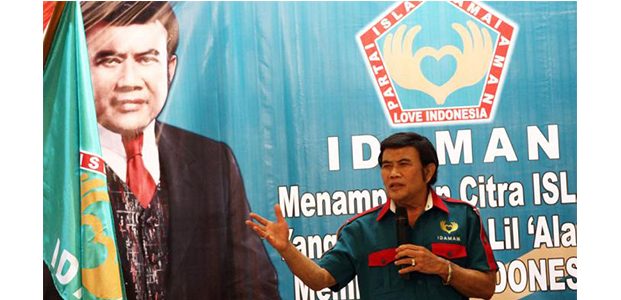Rhoma Irama Lantik Pengurus Partai Idaman Jawa Timur