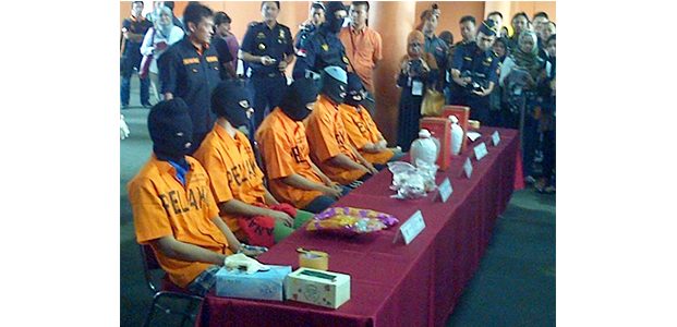 Waspada, Sekarang Banyak Beredar Narkoba Cair Waspada, Sekarang Banyak Beredar Narkoba Cair