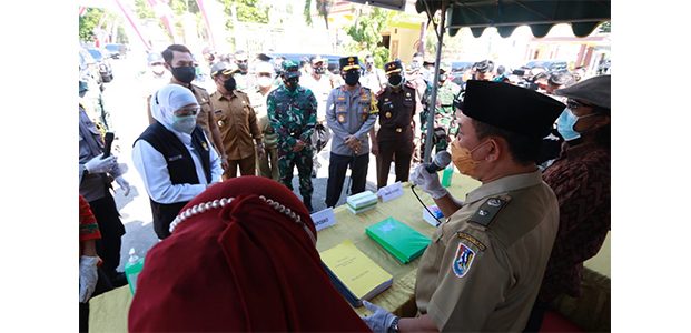Gubernur Bersama Pangdam dan Kapolda, Buka Gerakan Lawan Covid-19 di Tuban