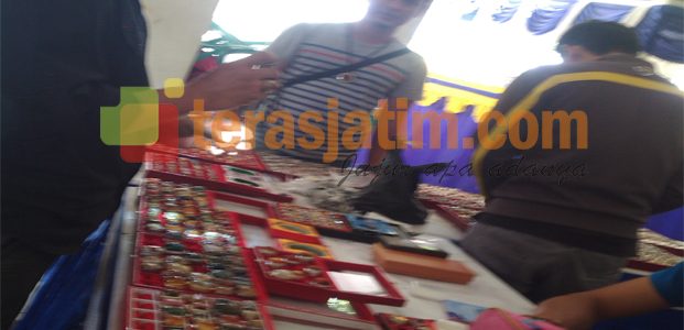 Kemilau Batu Akik Meriahkan Even Grebeg Suro Kemilau Batu Akik Meriahkan Even Grebeg Suro