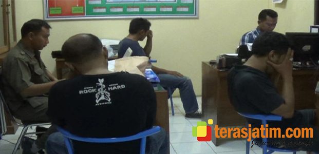 Tiga Bandar Sabu Dibekuk Polisi Tiga Bandar Sabu Dibekuk Polisi