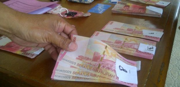 Selama 2016, 6 Ribu Lembar Uang Palsu Beredar di Malang Raya dan Pasuruan Selama 2016, 6 Ribu Lembar Uang Palsu Beredar di Malang Raya dan Pasuruan