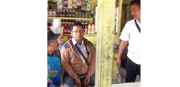 Peras Kepala Sekolah, Dua Pria yang Ngaku Wartawan Diamankan Polisi Lamongan Peras Kepala Sekolah, Dua Pria yang Ngaku Wartawan Diamankan Polisi Lamongan