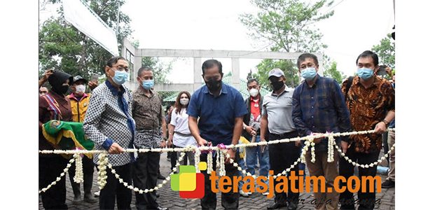 Pangdam Resmikan Wisata Edukasi De Fam Edu Eco Park di Trawas Mojokerto Pangdam Resmikan Wisata Edukasi De Fam Edu Eco Park di Trawas Mojokerto