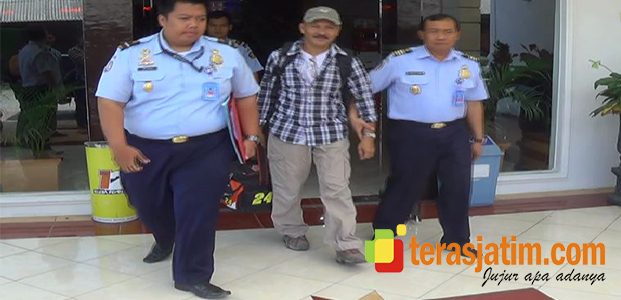Akhirnya WNA Philipina Dideportasi Akhirnya WNA Philipina Dideportasi